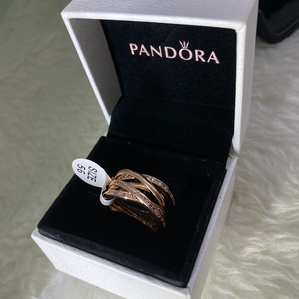 Authentic pandora ring new in box rose gold 🥰😍🚨 - Picture 4 of 5